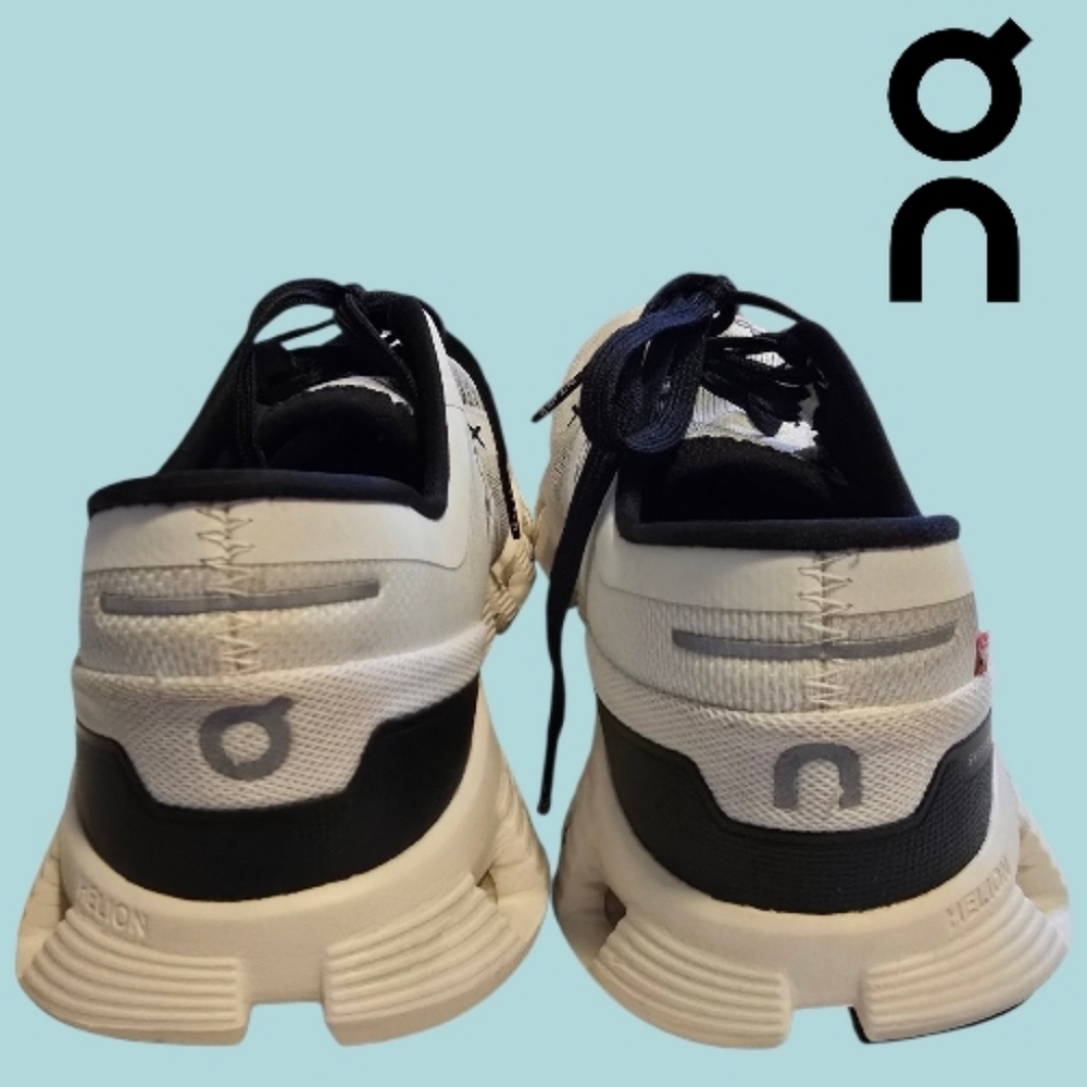 ON CLOUD X3 Running Shoes Size 10 Women’s in White and Black - Picture 5 of 9